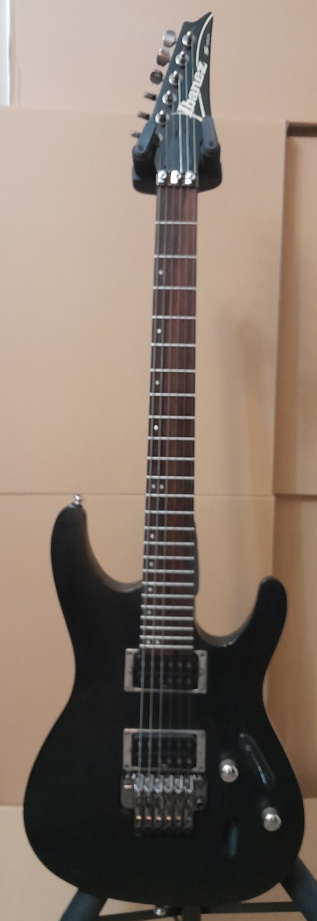 گیتار الکتریک ایبانز مدل s520