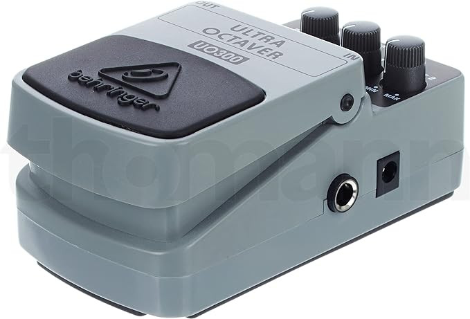پدال گیتار Behringer مدل UO300