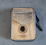 کالیمبا جکو چوب گردو همراه هاردکیسKalimba Gecko walnut