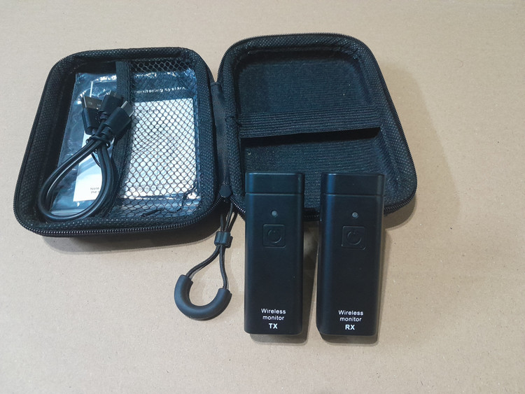 In ear monitoring wireless system وایرلس ایر مانیتورینگ استوک